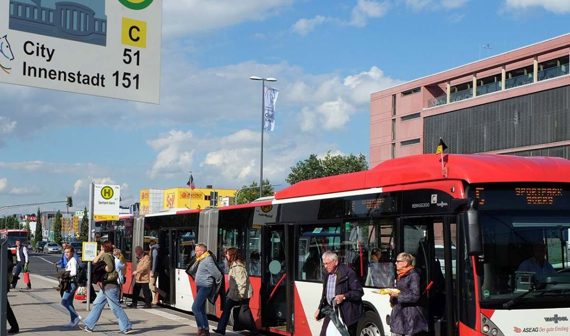 Shuttlebusse in der Aachener Soers