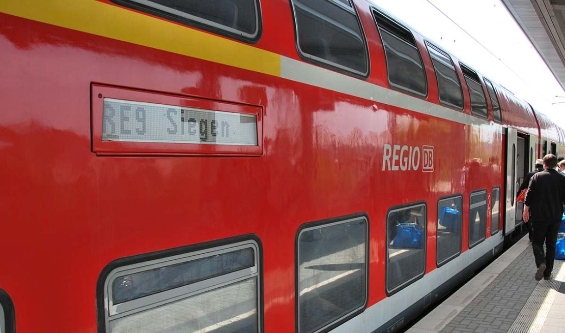 Ein Zug des Rhein-Sieg-Express