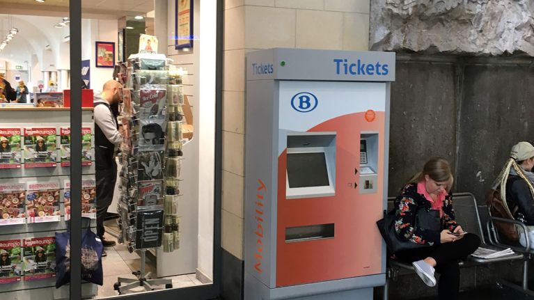 Der Automat der SNCB im Aachener Hauptbahnhof