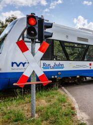 Ein Triebwagen der Rurtalbahn in Linnich