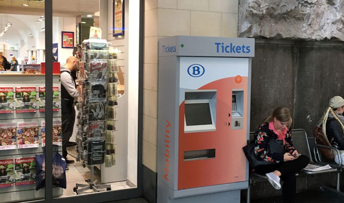 Der Automat der SNCB im Aachener Hauptbahnhof