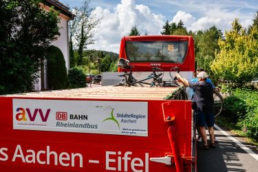 Der Fahrradbus unterwegs in der Eifel